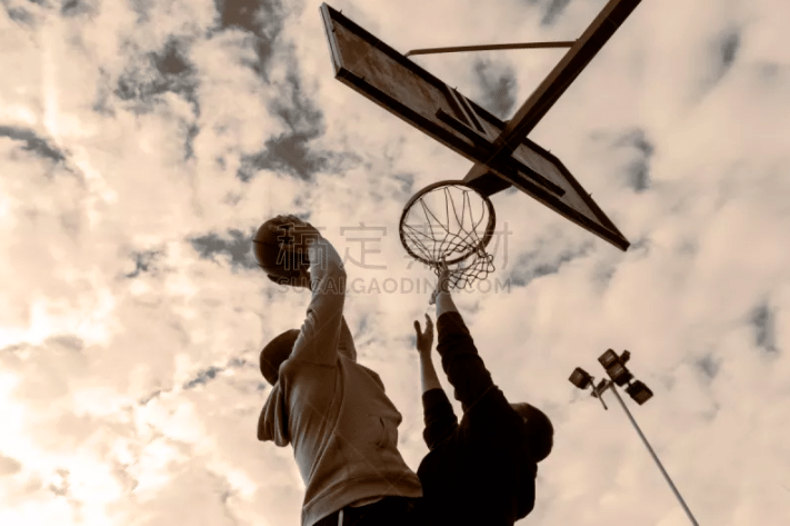 25分9.8助攻！特雷·杨或转投奇才，勇士、独行侠交易也有新动态